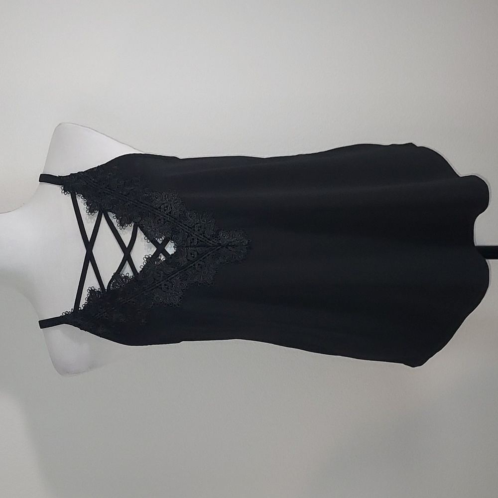 Maurice's Black Lace Trim Latice Neck Spaghetti Strap Camisole Tank Size Small